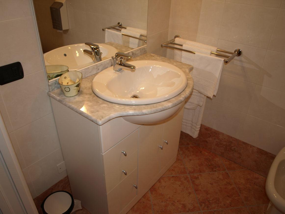 Hotel Karol Monza Zewnętrze zdjęcie