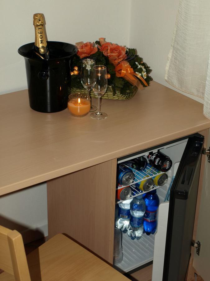 Hotel Karol Monza Zewnętrze zdjęcie