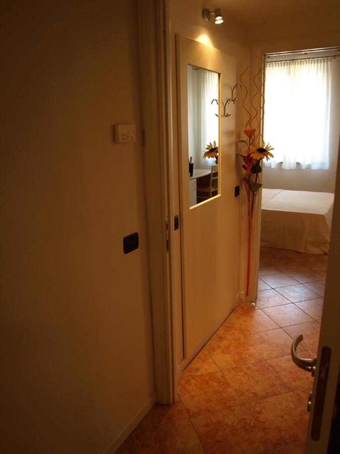 Hotel Karol Monza Zewnętrze zdjęcie